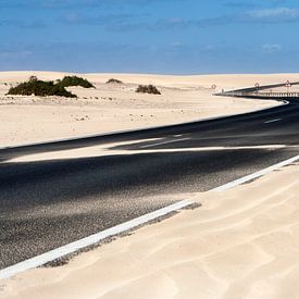 Autoroute pavée à Olivia sur Fuerteventura sur Peter de Kievith Fotografie