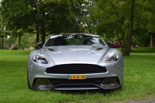 Aston Martin Vanquish
