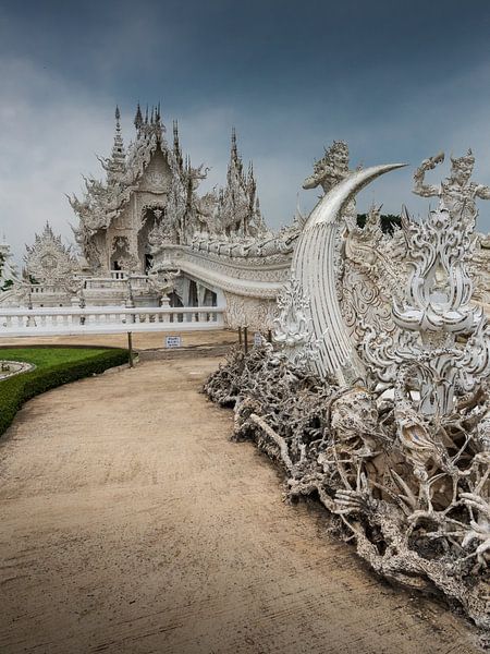 de witte tempel van Chiang Rai van Alex Neumayer