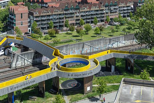 Le Luchtsingel dans le centre de Rotterdam sur MS Fotografie | Marc van der Stelt