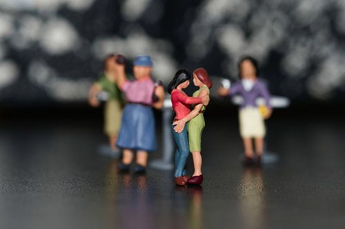 Kleine miniaturen, de dansende lesbiennes