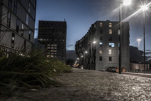 Duisternis in Almere - Straatfoto