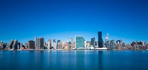 New York Skyline in Blue sur Inge van den Brande