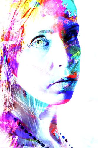 Portret van een vrouw met kleurspatten