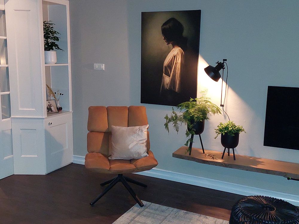 Alone, par Marja van den Hurk