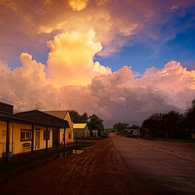 Zonsondergang na de storm van Peter Gude