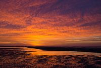 Verlies Jezelf in de Magie van de Zonsondergang aan Zee in De Haan, België – Ontdek Onze Adembenemende Fotoafdrukken!