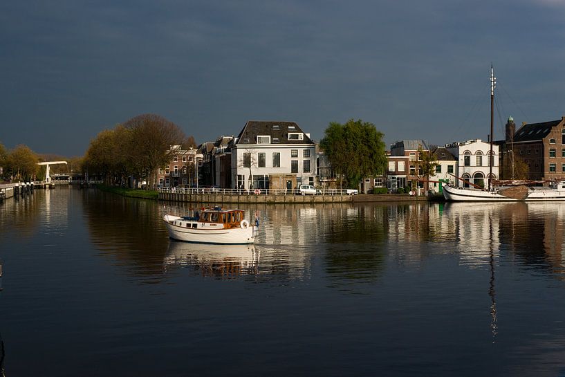 Delft in avondzon by Alice Berkien-van Mil