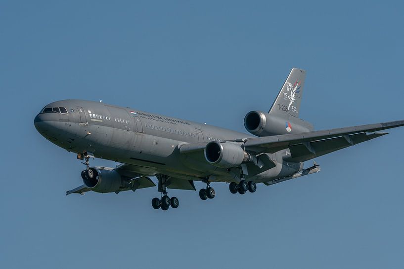 She was flying tonight. Later this year she will be withdrawn from service. The iconic KDC-10 of the by Jaap van den Berg