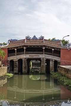 The historic Japanese bridge at Hội An by Frank Photos