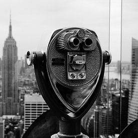 Look at the Empire State Building by Nils Bakker