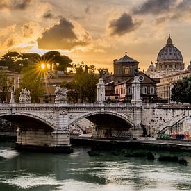 Sonnenuntergang in Rom - Blick auf den Vatikan von Marco Schep