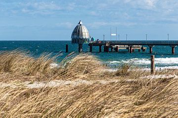 Seebrücke an der Ostseeküste in Zingst auf dem Fischland-Darß von Rico Ködder