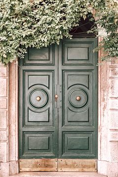 Groene houten voordeur Rome van Merel Naafs