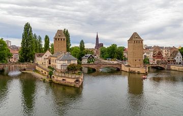 Rond de Ponts Couverts in Straatsburg van Achim Prill