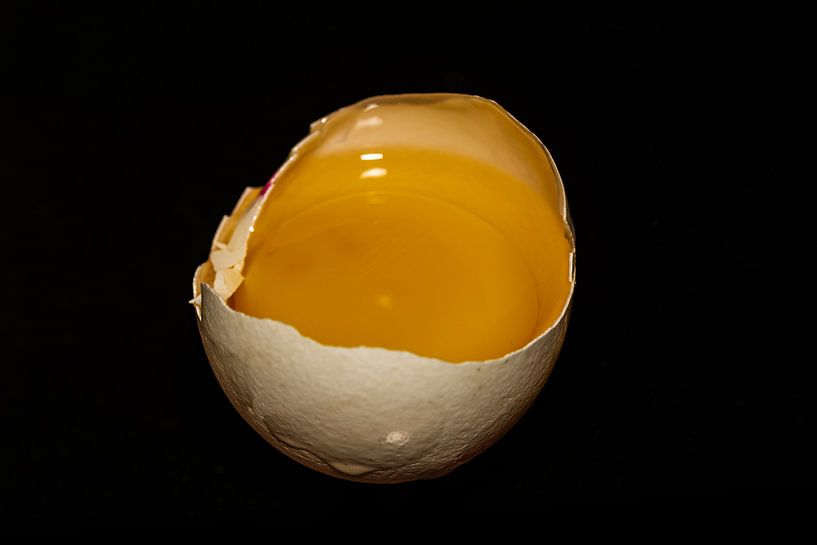 Gebroken ei by Richard de Bruin