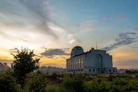 Sonnenaufgang bei Radio Kootwijk von Neil Kampherbeek