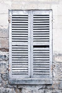 Französische Fensterläden von Carla Schenk