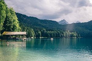 Alpsee Sommerbergsee von Patrycja Polechonska