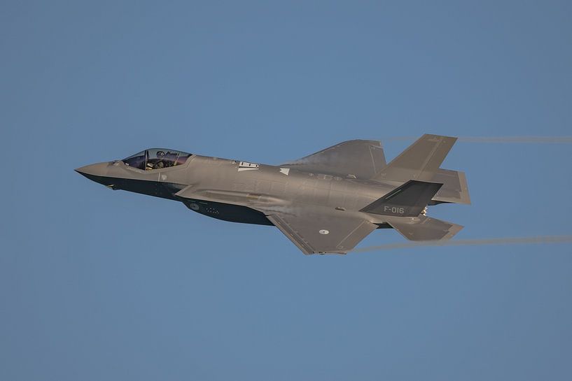 Le Lockheed Martin F-35 Lightning II de la Royal Netherlands Air Force a décollé pour un nouveau vol par Jaap van den Berg