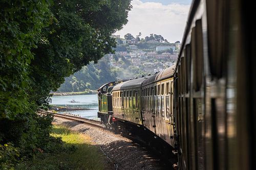 Stoomtrein Dartmouth Steam Railway onderweg naar Kingswear