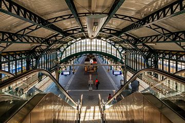 nostalgic train station Den Bosch by Eugene Winthagen