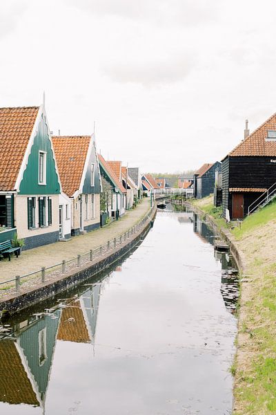 Holland | Houses at a canal in a town in the Netherlands | Travel photography foto art print by Milou van Ham
