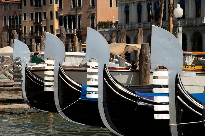 Gondels in Venetie par Remco Swiers