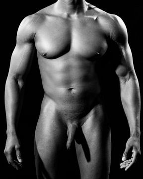 Sehr schöner nackter Mann mit kräftigem, muskulösem Körper. von Photostudioholland
