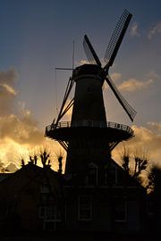Windmühle Windlust in Wateringen bei Sonnenuntergang von Rob Pols