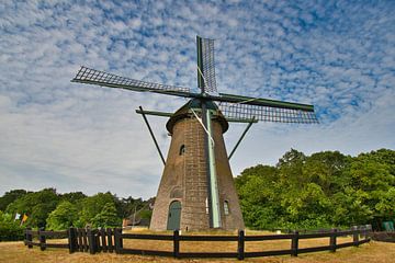 Molen in Schoorl in Noord-Holland van Tanja Voigt