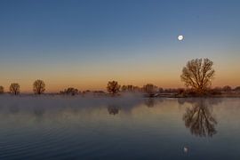 Nebel über der Maas von Ger van Beek