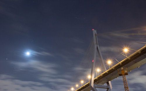 Unter der Köhlbrandbrücke