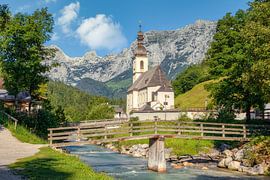 Kerk in Ramsau bij Berchtesgaden van Michael Valjak