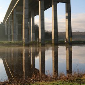 Spiegeling van de Hunte brug van Mattis Vollertsen