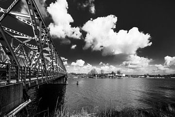 Keizersveerse Brücke von Thomas van der Willik