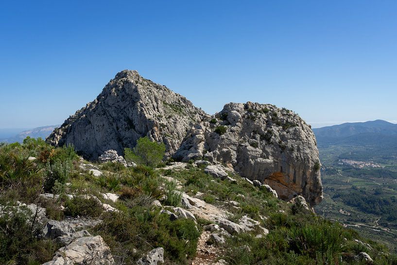 Formation rocheuse sous un ciel bleu, Cavall Verd par Adriana Mueller