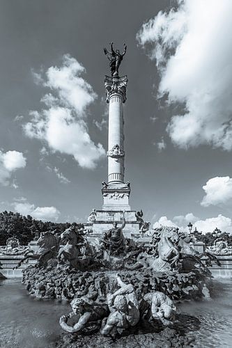 Monument aux Girondins in Bordeaux - monochroom