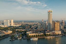 Rotterdam im Morgenlicht II von Ilya Korzelius