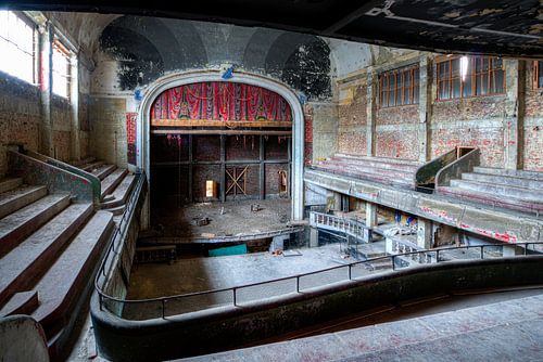 Urbex in Cine Varia, somewhere in Belgium