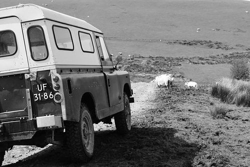 Land Rover Series 109.