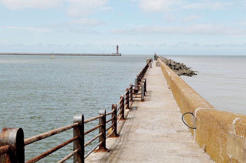 Dünkirchen mit Blick auf die Nordsee und den Leuchtturm von Blond Beeld