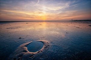 Coucher de soleil sur la plage de Maasvlakte