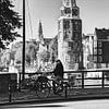 Innere Stadt von Amsterdam Niederlande Schwarz und Weiß von Hendrik-Jan Kornelis