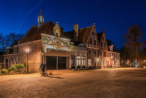 De avond valt op de kaasmarkt van Edam
