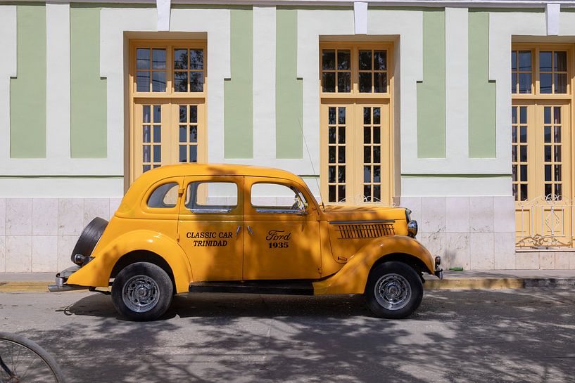 Gelber Ford in Trinidad von Tilo Grellmann