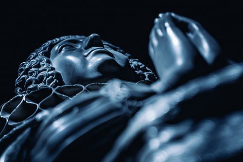 statue from Westminster Abbey