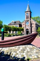 De boot en de kerk.