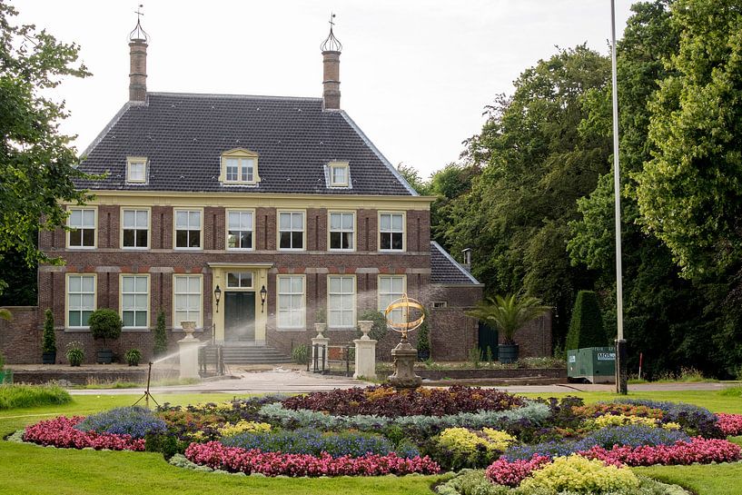 Huize Akerendam Beverwijk in de zomer van Liesbeth Vogelzang