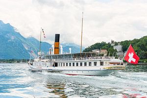 Steam boat La Suisse sailing on Leman lake (Switzerland). von Carlos Charlez